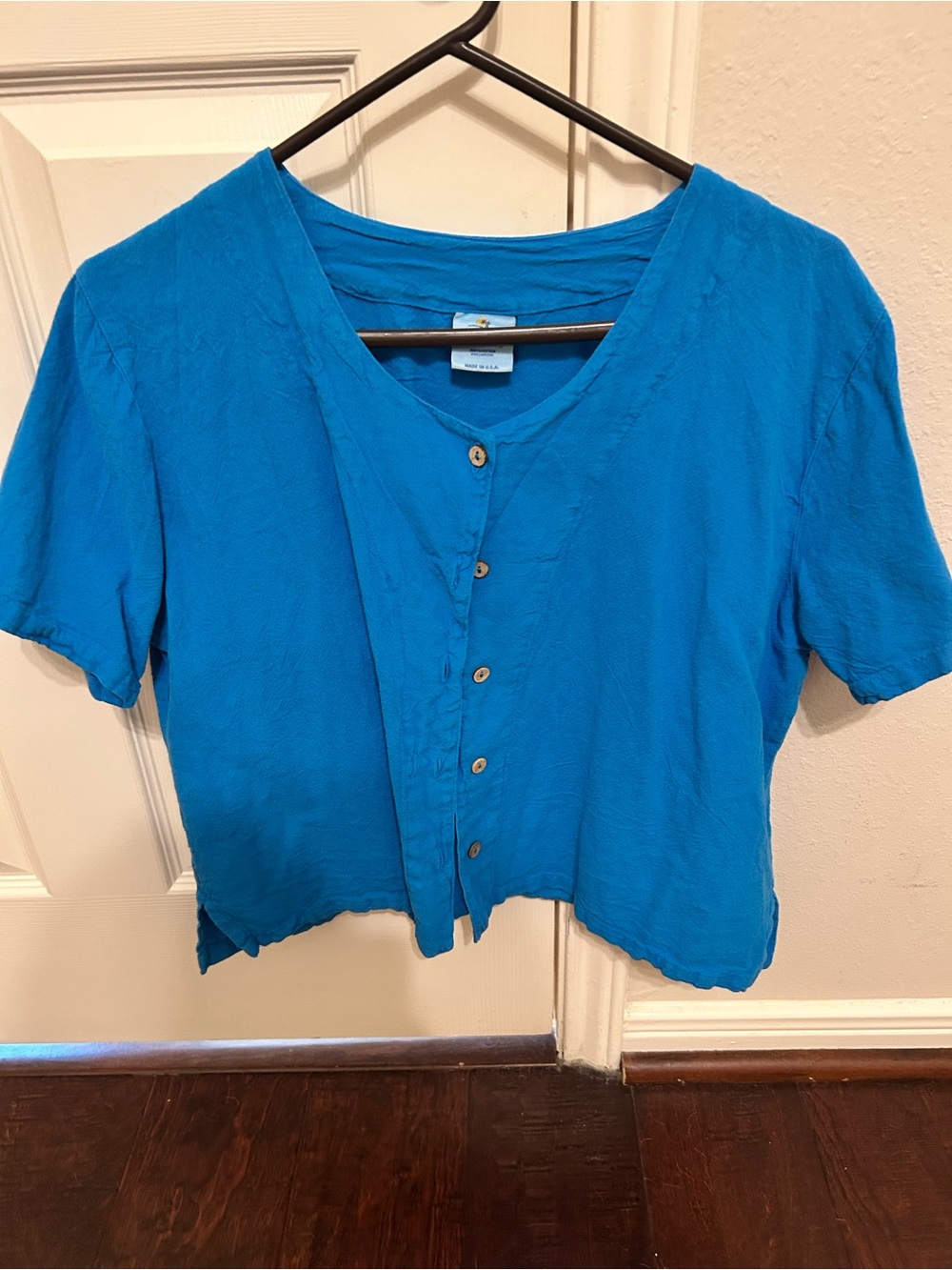 Relaxed V-Neck Button Front Top in Vibrant Teal Blue